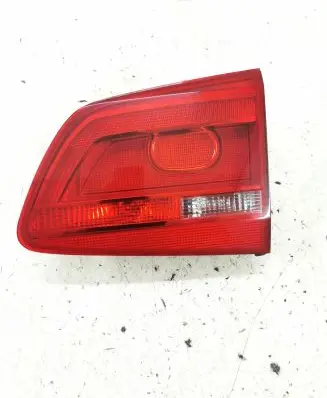 Volkswagen Touran II Tailgate rear/tail lights