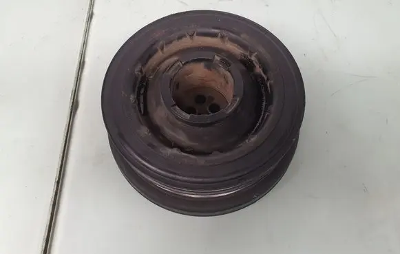 BMW X3 E83 Crankshaft pulley 8511371 11238511371