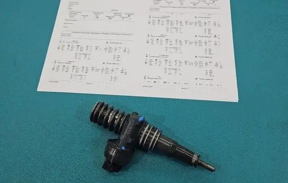 Volkswagen Touran I Fuel injector 0414720215 IMPRK1571545