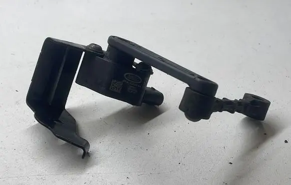 Land Rover Range Rover Sport L494 Headlight/headlamp level sensor JPLA3D026AA 18341 181207