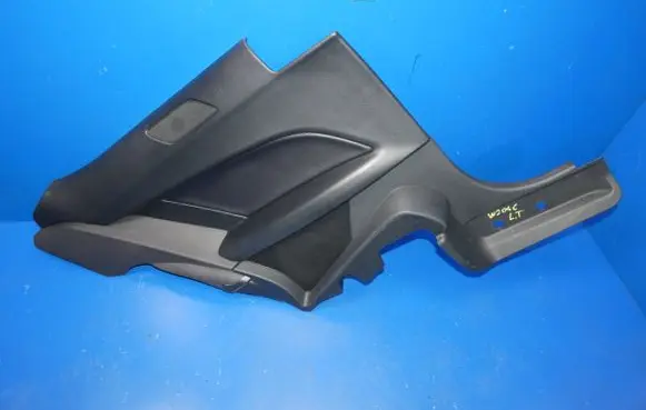 Mercedes-Benz C AMG W204 Door card panel trim set 