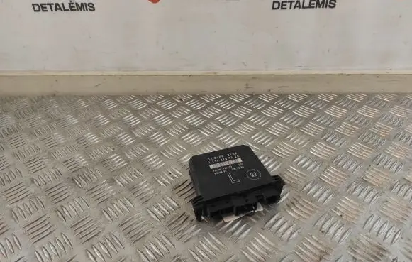 Mercedes-Benz E W212 Door control unit/module 2108207526 356825