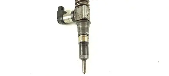 Audi A3 S3 8P Fuel injector 03G130073S POMPOWTRYSK