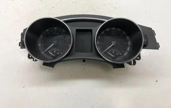 Skoda Superb B6 (3T) Speedometer (instrument cluster) 3T1920841B