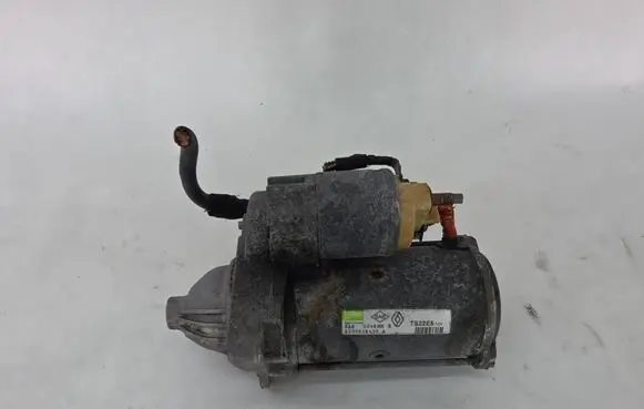 Renault Trafic II (X83) Starter motor 8200628430A