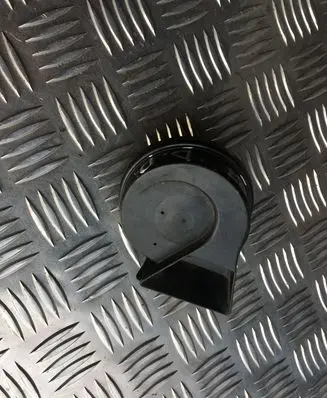 Audi A4 S4 B7 8E 8H Horn signal 8E0951221C 8E0951221
