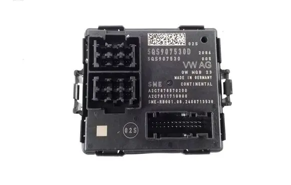 Volkswagen PASSAT B9 Gateway control module 5QS907530D