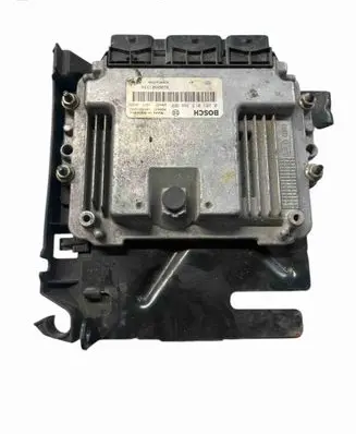 Renault Trafic II (X83) Engine control unit/module 0281013366