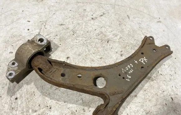 Volkswagen Golf Plus Front lower control arm/wishbone