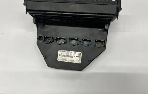 Mercedes-Benz C W204 Fuse box set A2129008107 A2129024403