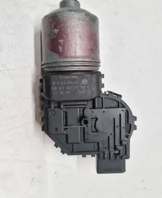 Volkswagen PASSAT B5.5 Wiper motor 3B2955119B 0390241530