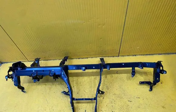 Audi Q8 Dashboard cross member/frame bar 4M8857017