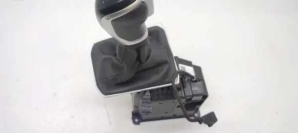 Volkswagen Tiguan Gear shift rod 5QF713023A