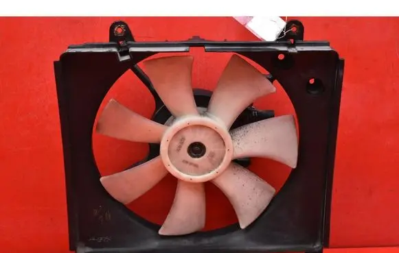 Mitsubishi Eclipse Electric radiator cooling fan 