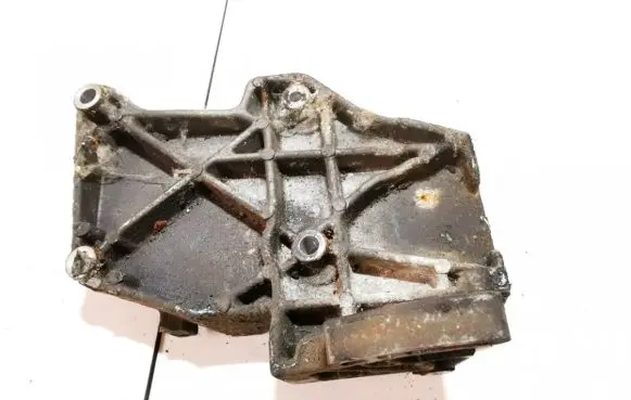 Audi A4 S4 B5 8D Engine mounting bracket 058260885 523940