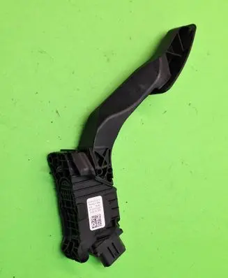 Seat Leon (5F) Accelerator throttle pedal 5Q2721503D 6PV01062104