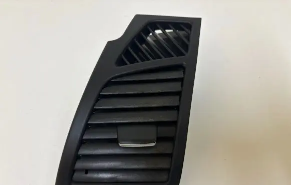 BMW 1 E81 E87 Dashboard side air vent grill/cover trim 7059187 51607059187 P010117139