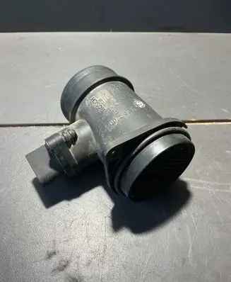 Audi A4 S4 B6 8E 8H Mass air flow meter 0281002216 028906461