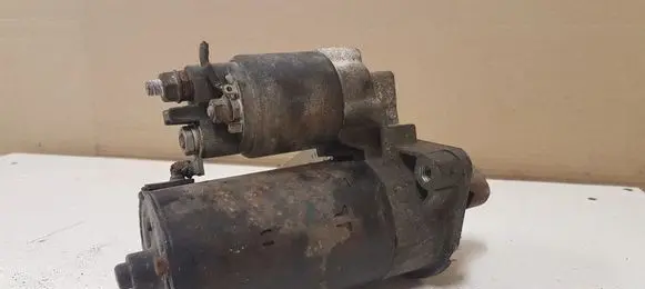 BMW 5 E39 Starter motor 1740374 0001108157