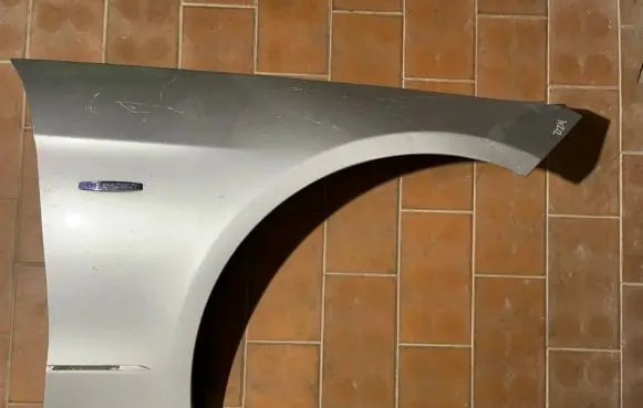 Mercedes-Benz E W212 Fender A2128810201 12107A