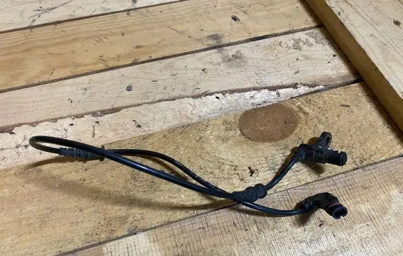 Mercedes-Benz CL C215 Front ABS sensor wiring a2105407681 2105407681