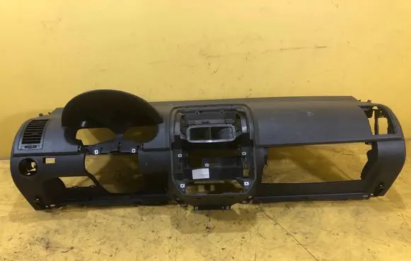 Volkswagen Polo Dashboard 6Q1819633B