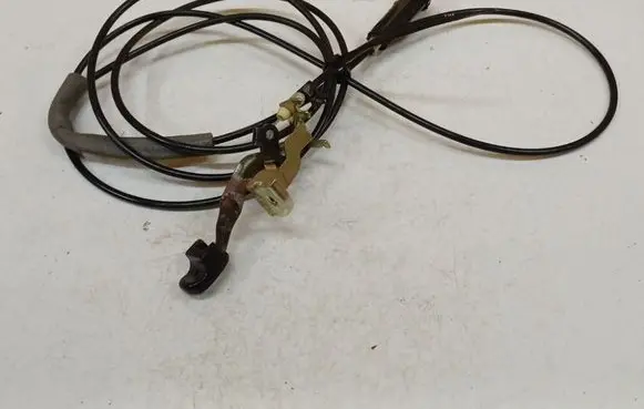 Hyundai Santa Fe Fuel tank opening switch 