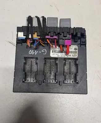 Volkswagen Golf VI Comfort/convenience module 1K0937084 80358 090002000