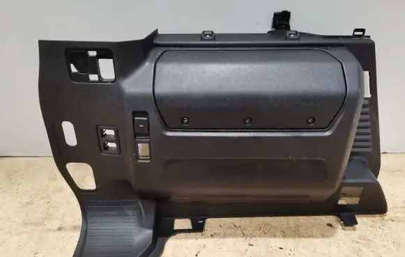 Land Rover Defender Other trunk/boot trim element L8B245431