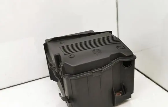 Battery box tray