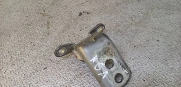 Nissan Note (E12) Rear door lower hinge