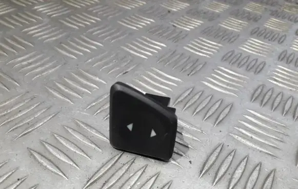 Fiat 500 Electric window control switch b883