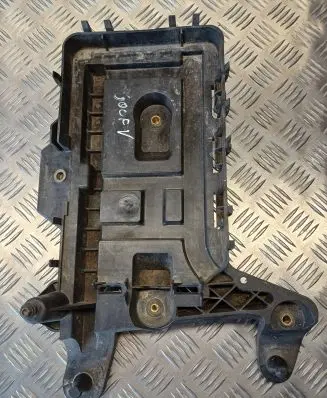 Volkswagen Golf Plus Battery tray 1K0915333C