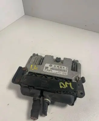 Volkswagen Golf VI Engine control unit/module 03C906022AQ 03C906022B 0261S04396