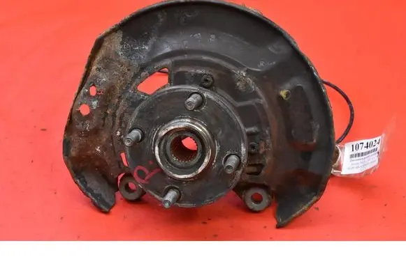 Toyota Yaris Front wheel hub spindle knuckle 