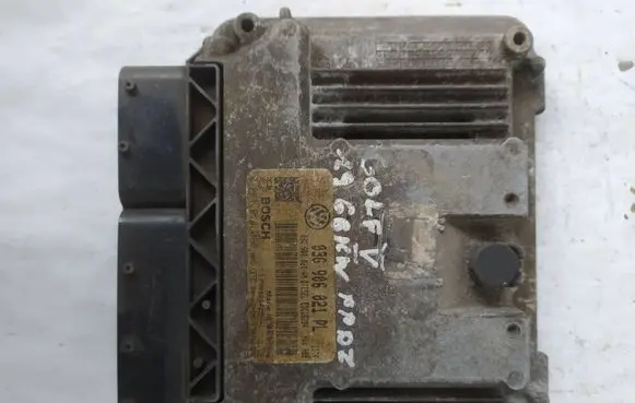 Volkswagen Golf V Engine control unit/module 03G906021PL 0281014060