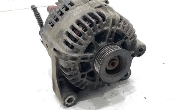 BMW 3 E46 Generator/alternator 7789980