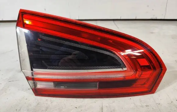 Ford S-MAX Tailgate rear/tail lights AM2113A603AD 2TZ01030701
