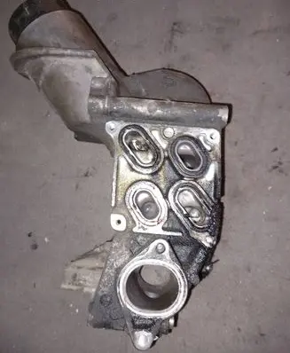 Honda Accord Oil filter mounting bracket