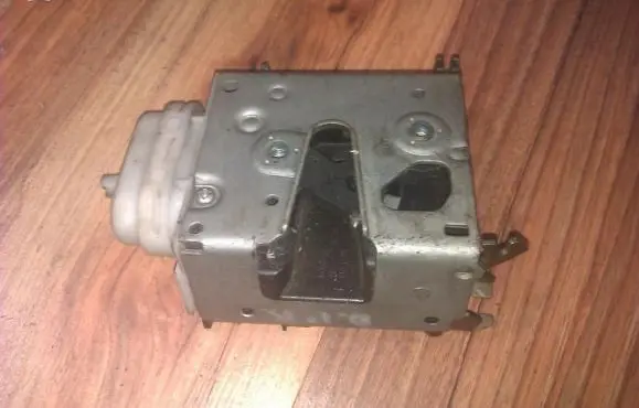 Audi A3 S3 8L Front door lock 4d0173a