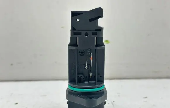 BMW M5 Mass air flow meter 7830359 0280218062