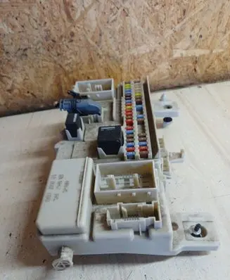 Volvo V50 SAM control unit 31254903 00147619