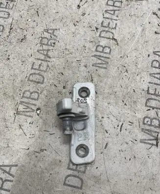 Mercedes-Benz C W205 Rear door upper hinge