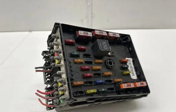 Volkswagen PASSAT B6 Fuse box set 3C0937125