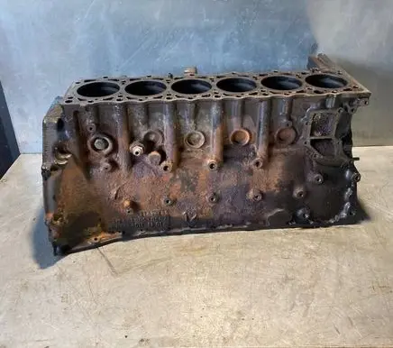 Mercedes-Benz E W124 Engine block 60691010008815 6060111201