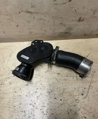 Jaguar F-Pace Intercooler hose/pipe GJ326C780AA