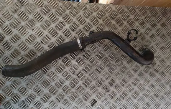 Iveco Daily 6th gen Engine coolant pipe/hose 