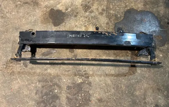 KIA Sportage Front bumper cross member