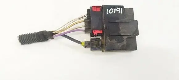 Citroen Berlingo Glow plug pre-heat relay 9652021180