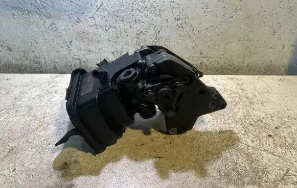 BMW 3 E46 Power steering pump 6756575 7692974519 14902